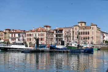 Découvrez les ports de la Côte Basque depuis l'hôtel Alaïa